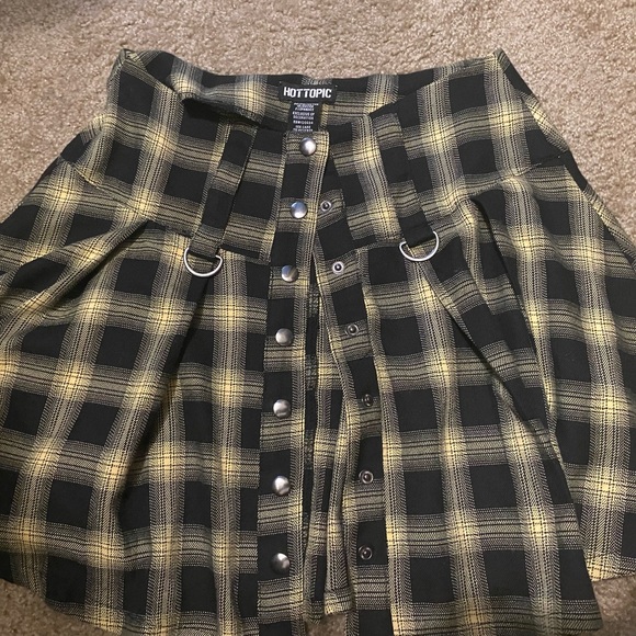 Hot Topic Button Up Plaid Skirt - Picture 1 of 2